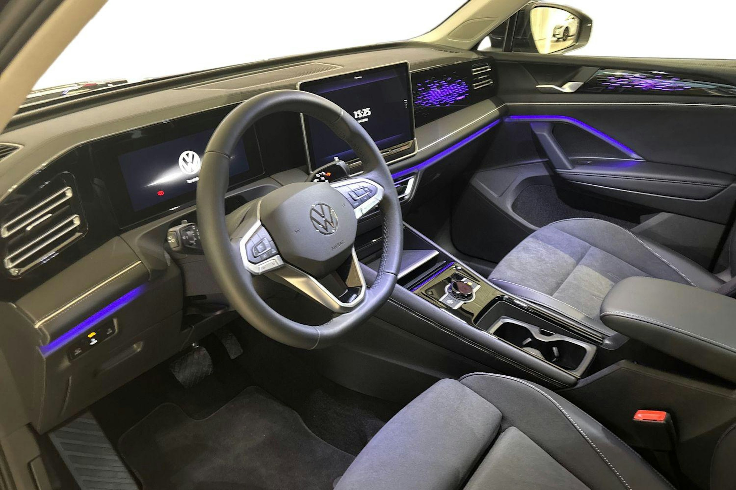 musta Volkswagen Tiguan 2025 kuva 6.