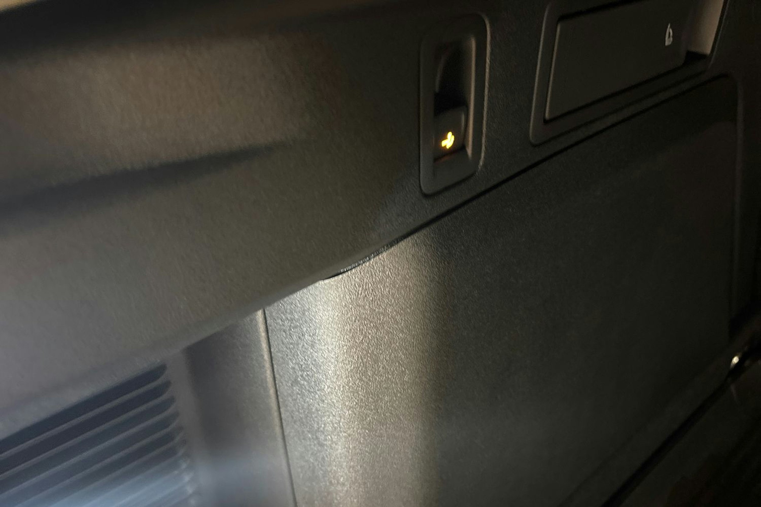 musta Volkswagen Tiguan 2025 kuva 21.