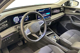 musta Volkswagen Tiguan 2025 kuva 6.