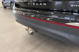 musta Volkswagen Tiguan 2025 kuva 17.