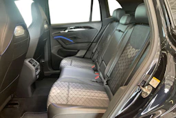 musta Volkswagen Tiguan 2025 kuva 11.
