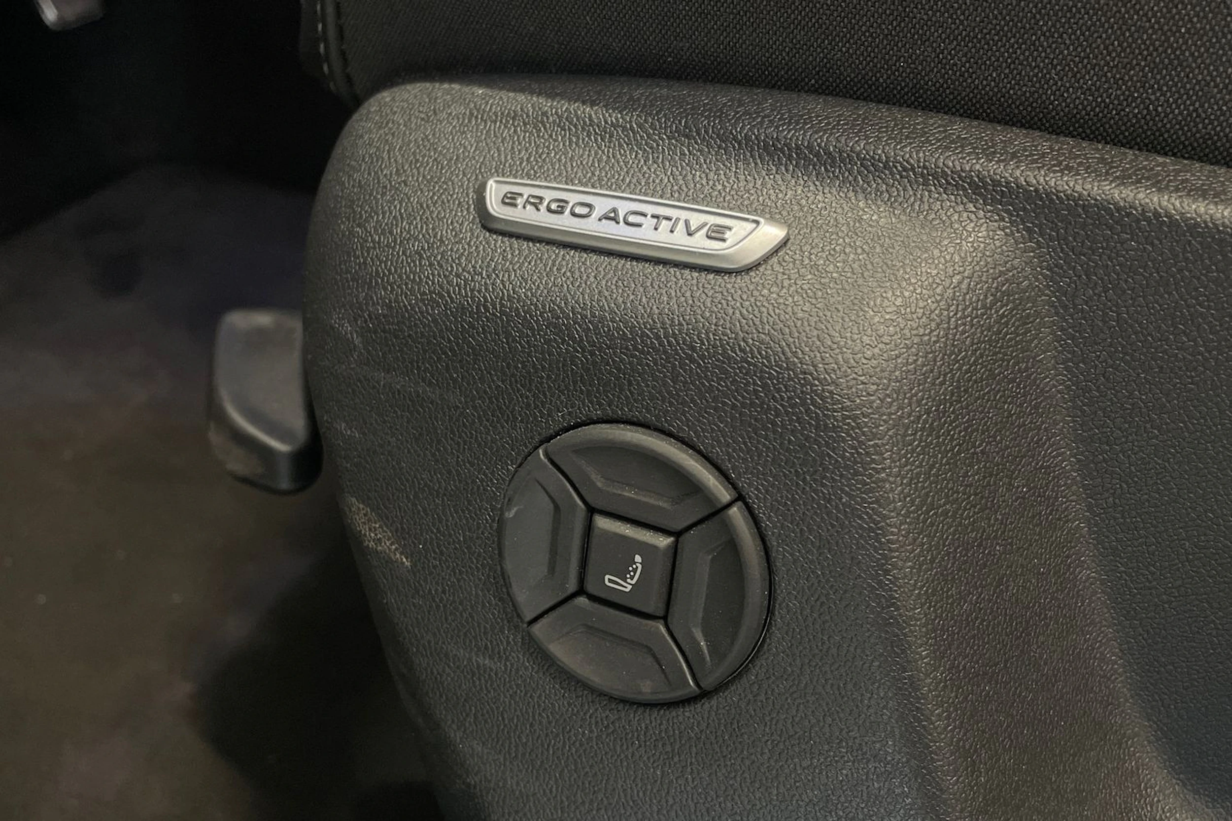 musta Volkswagen Tiguan 2025 kuva 17.