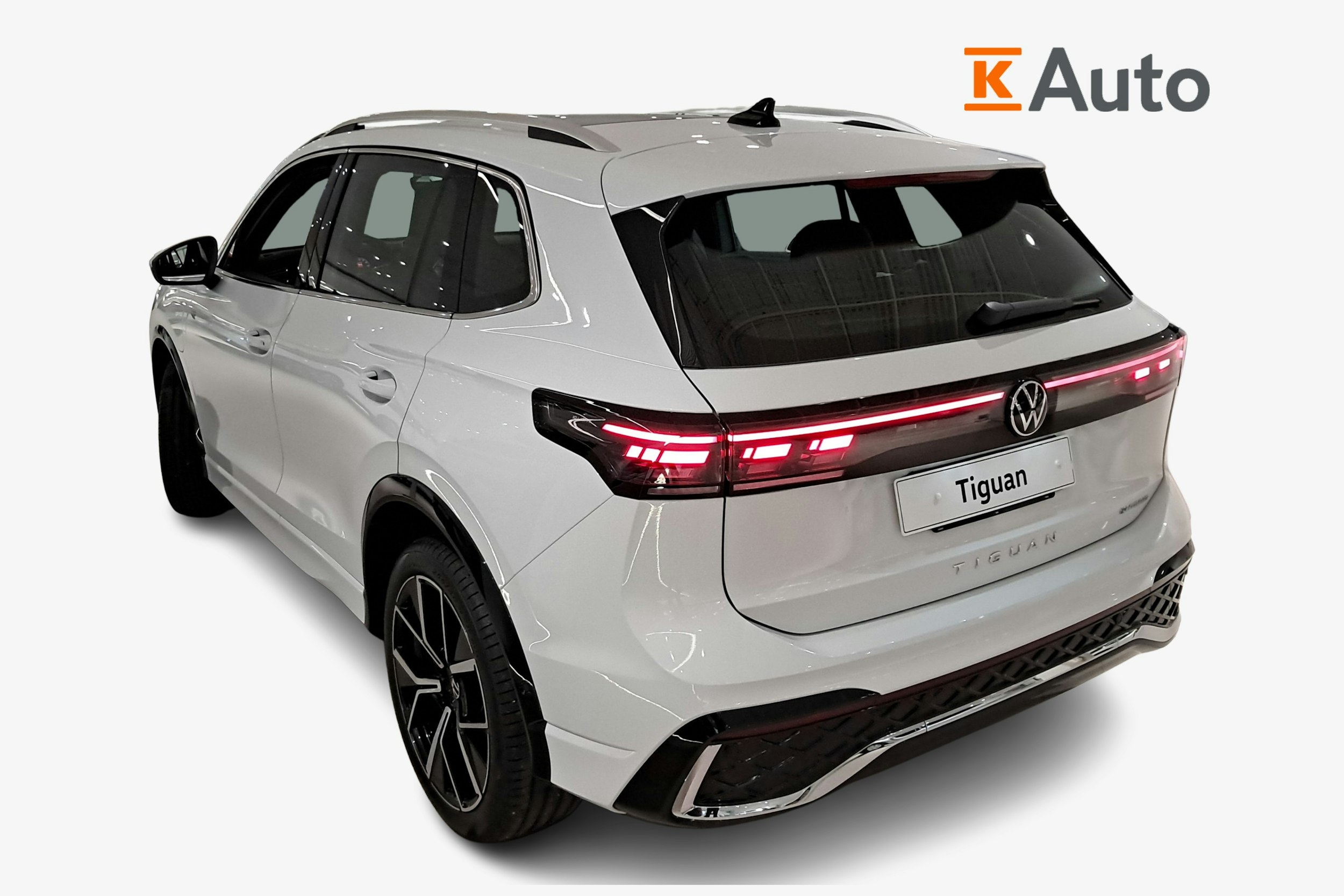 valkoinen Volkswagen Tiguan 2025 kuva 2.