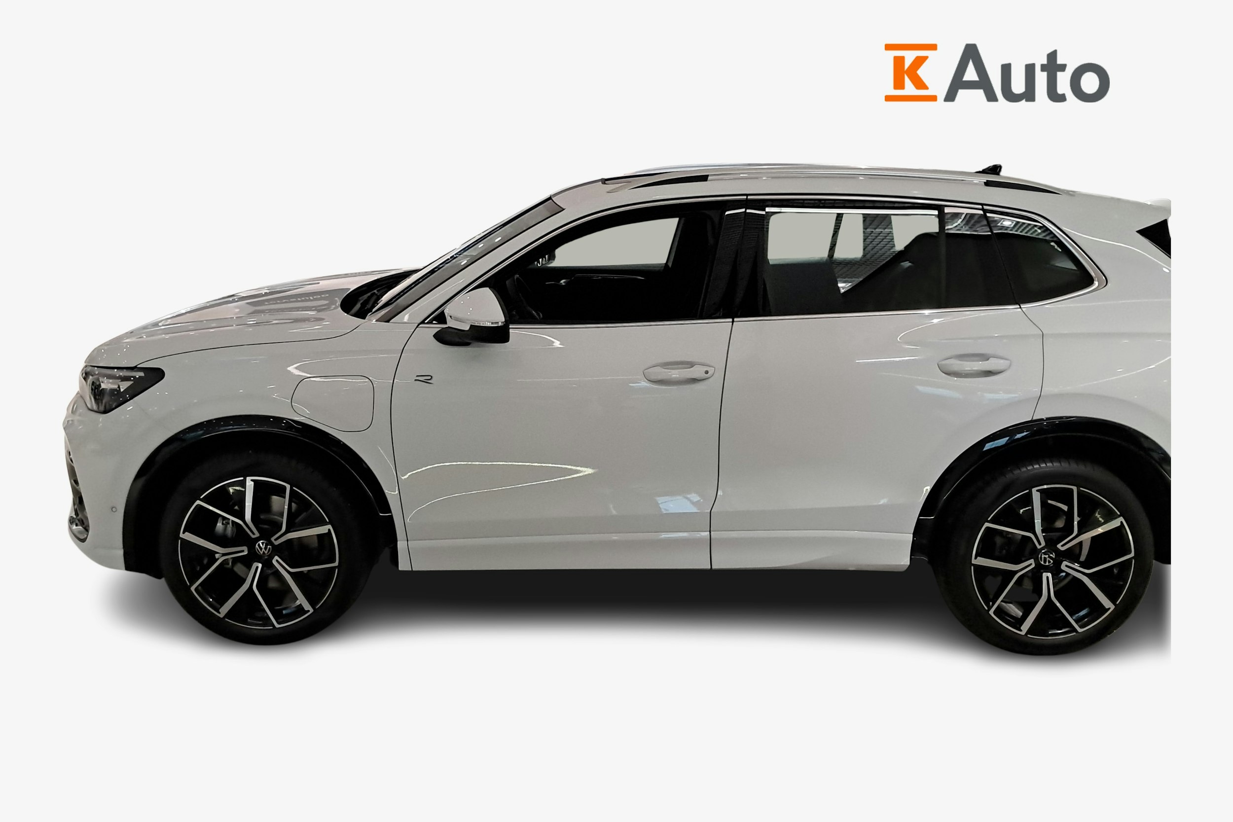 valkoinen Volkswagen Tiguan 2025 kuva 5.