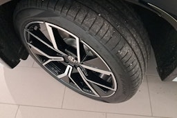 valkoinen Volkswagen Tiguan 2025 kuva 10.