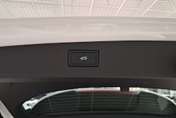 valkoinen Volkswagen Tiguan 2025 kuva 16.