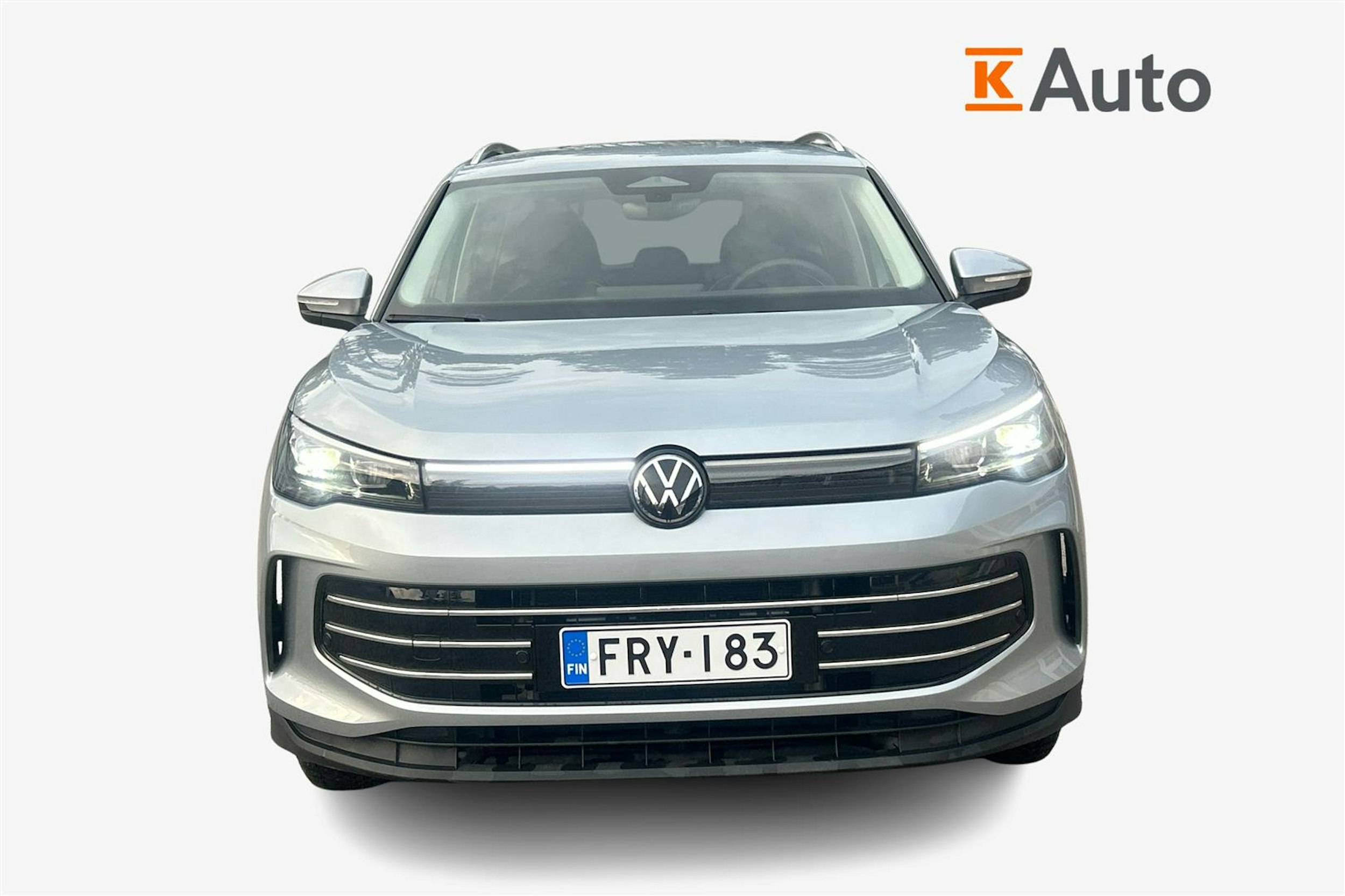 harmaa Volkswagen Tiguan 2025 kuva 4.