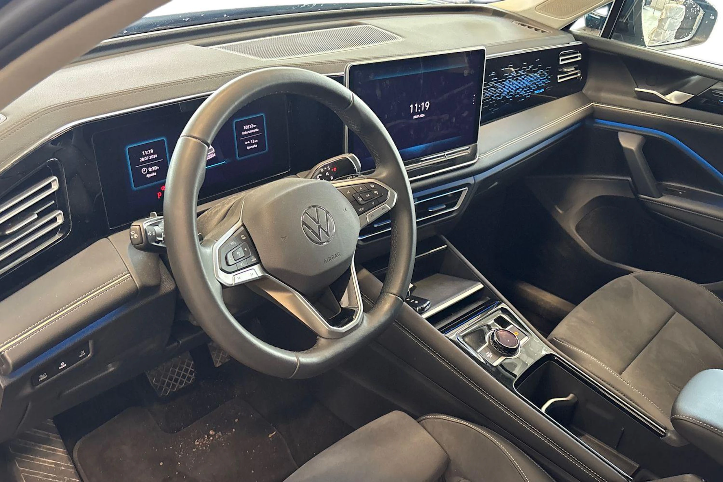 sininen Volkswagen Tiguan 2025 kuva 3.