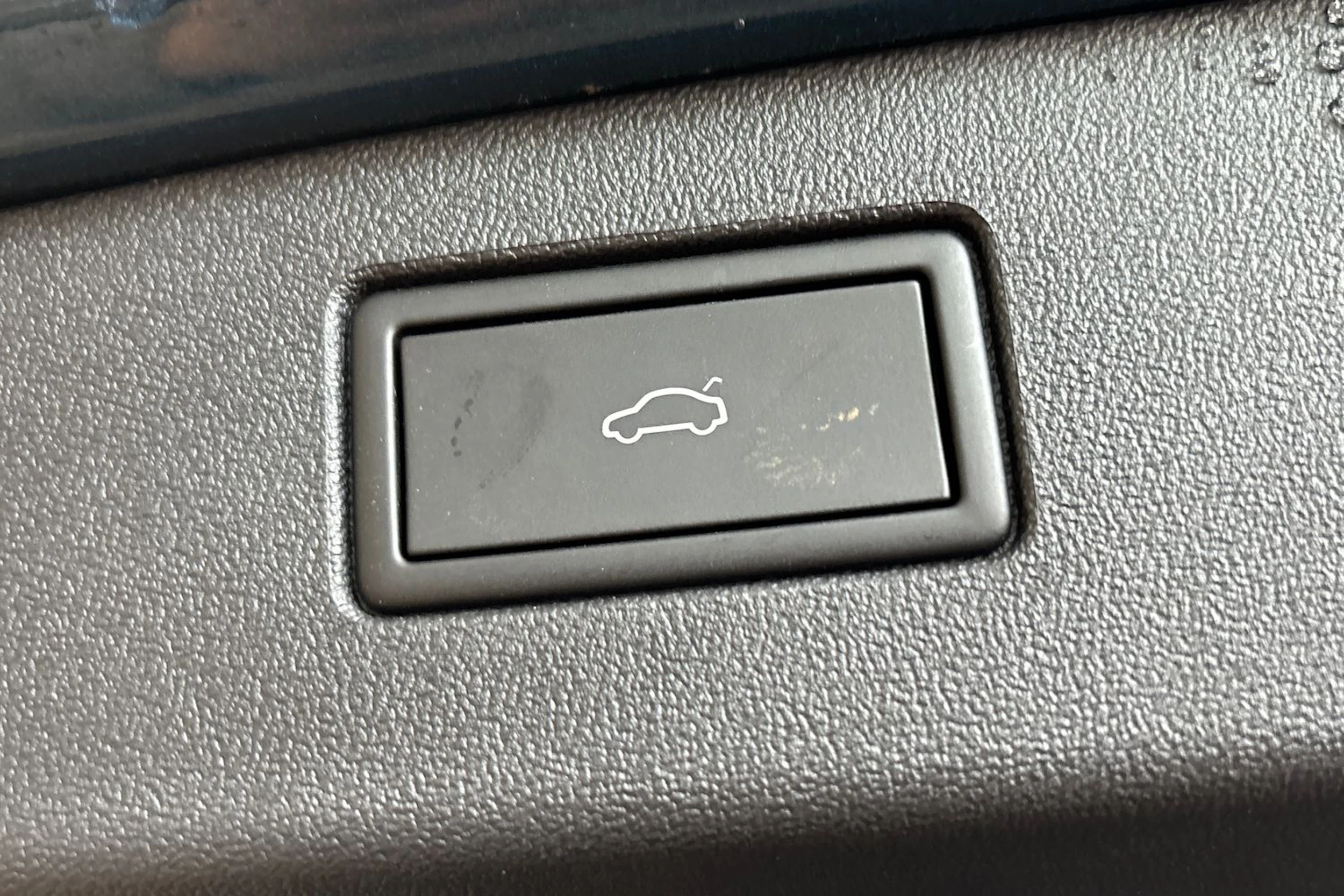 sininen Volkswagen Tiguan 2025 kuva 4.