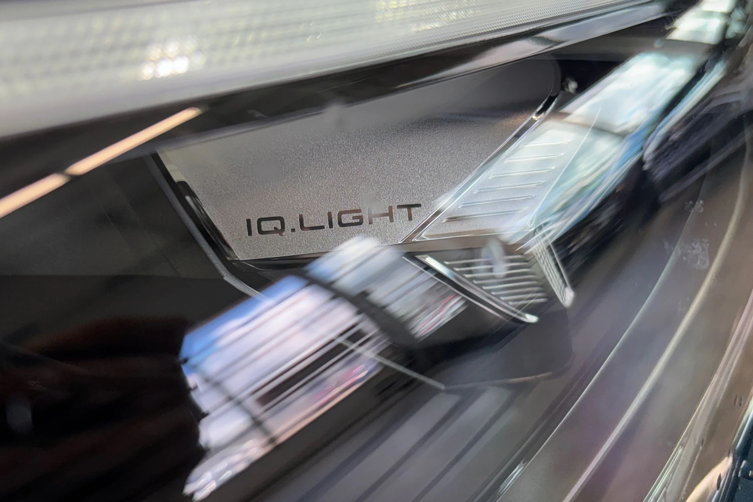 sininen Volkswagen Tiguan 2025 kuva 6.
