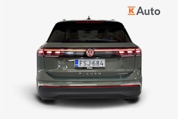 vihreä Volkswagen Tiguan 2025 kuva 3.