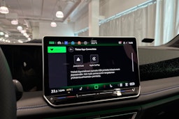 Vihreä Volkswagen Tiguan 2025 kuva 27.