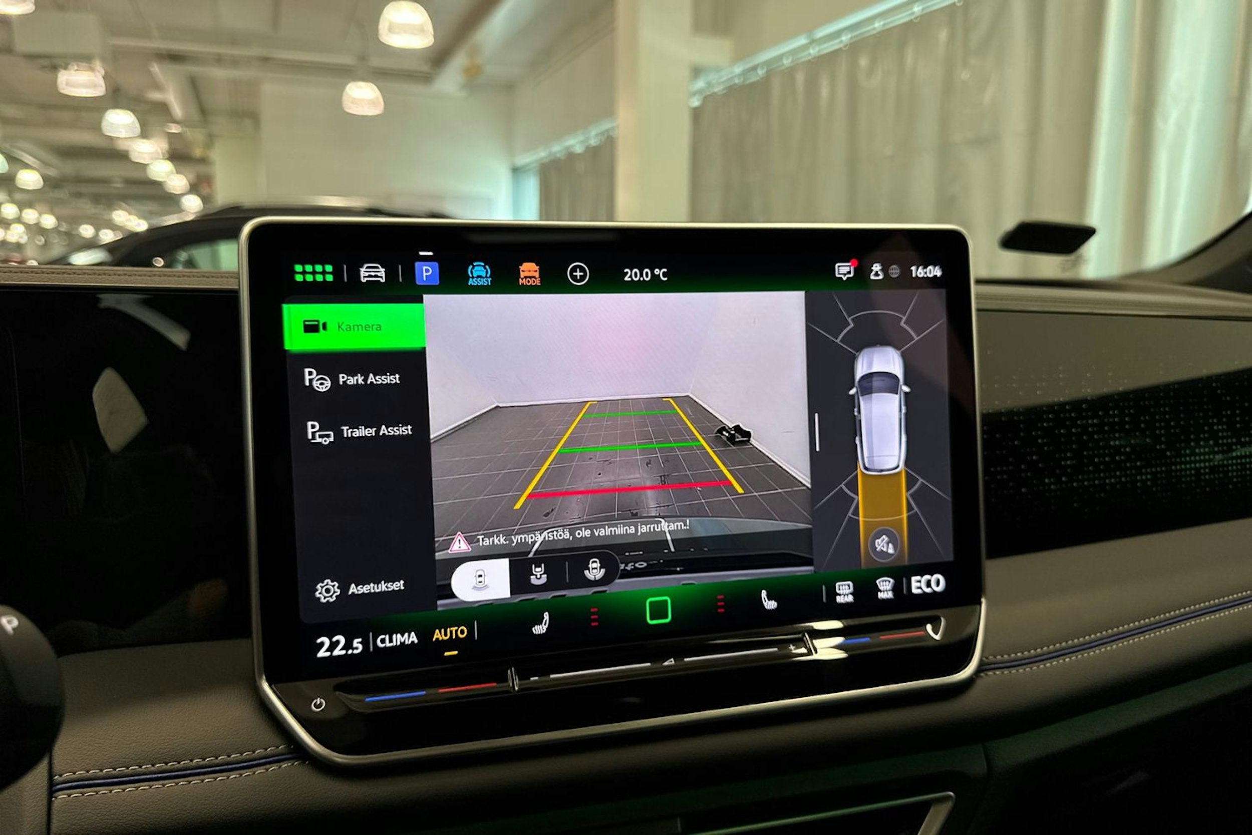 Vihreä Volkswagen Tiguan 2025 kuva 29.
