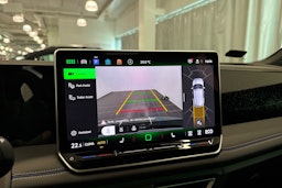 Vihreä Volkswagen Tiguan 2025 kuva 29.