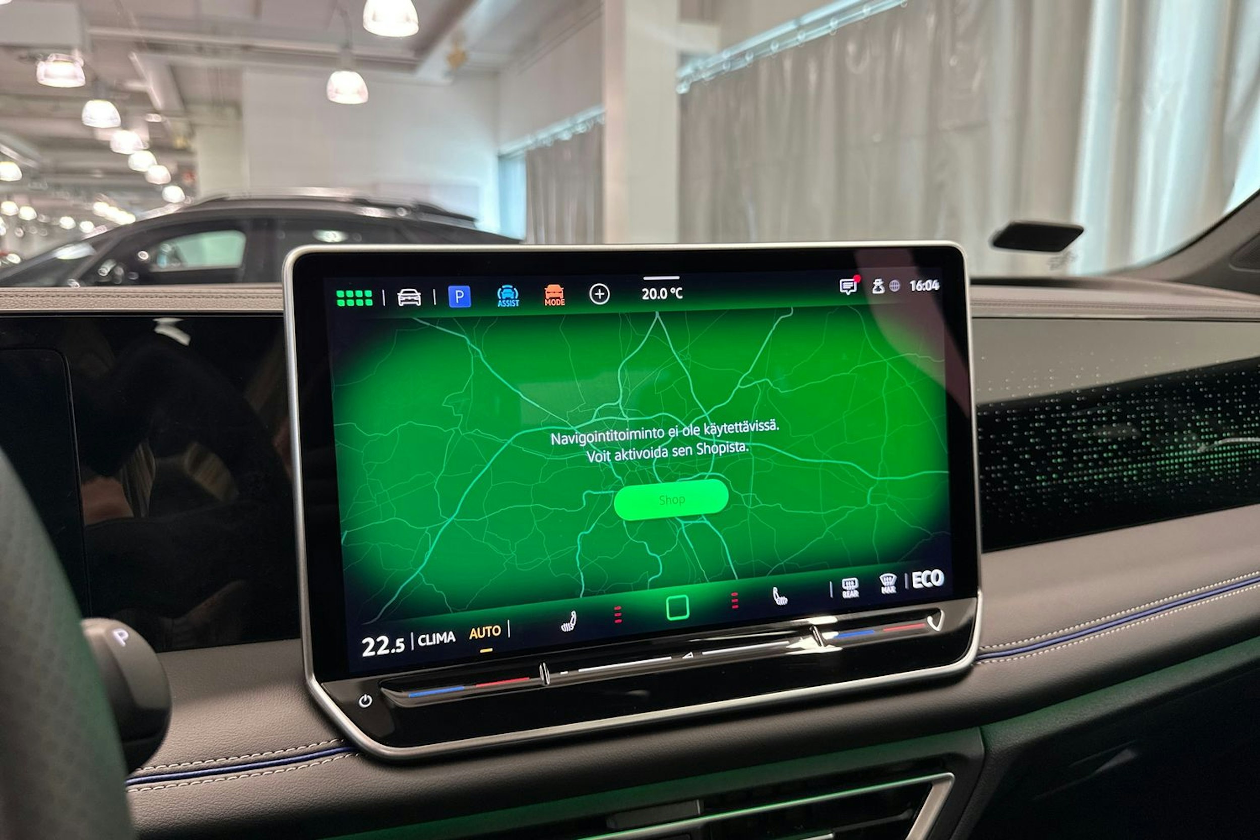 Vihreä Volkswagen Tiguan 2025 kuva 30.
