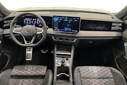 valkoinen Volkswagen Tiguan 2025 kuva 7.