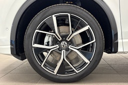 valkoinen Volkswagen Tiguan 2025 kuva 10.