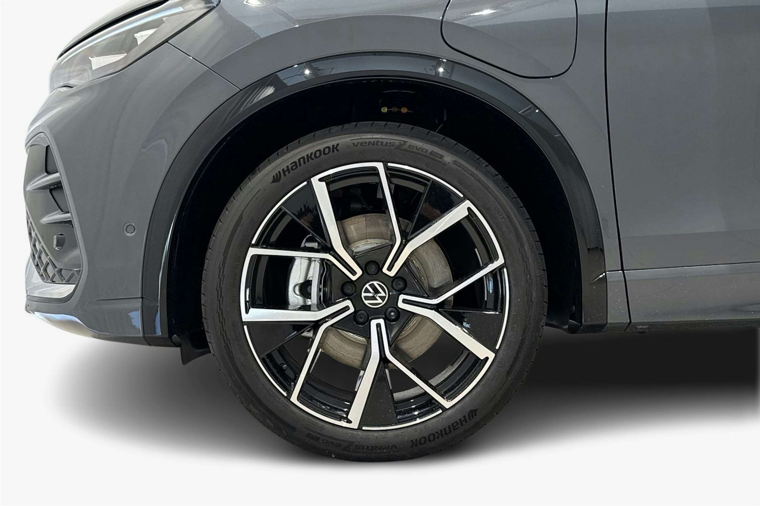 met. harmaa Volkswagen Tiguan 2025 kuva 9.