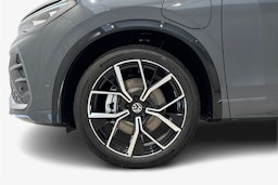 met. harmaa Volkswagen Tiguan 2025 kuva 9.