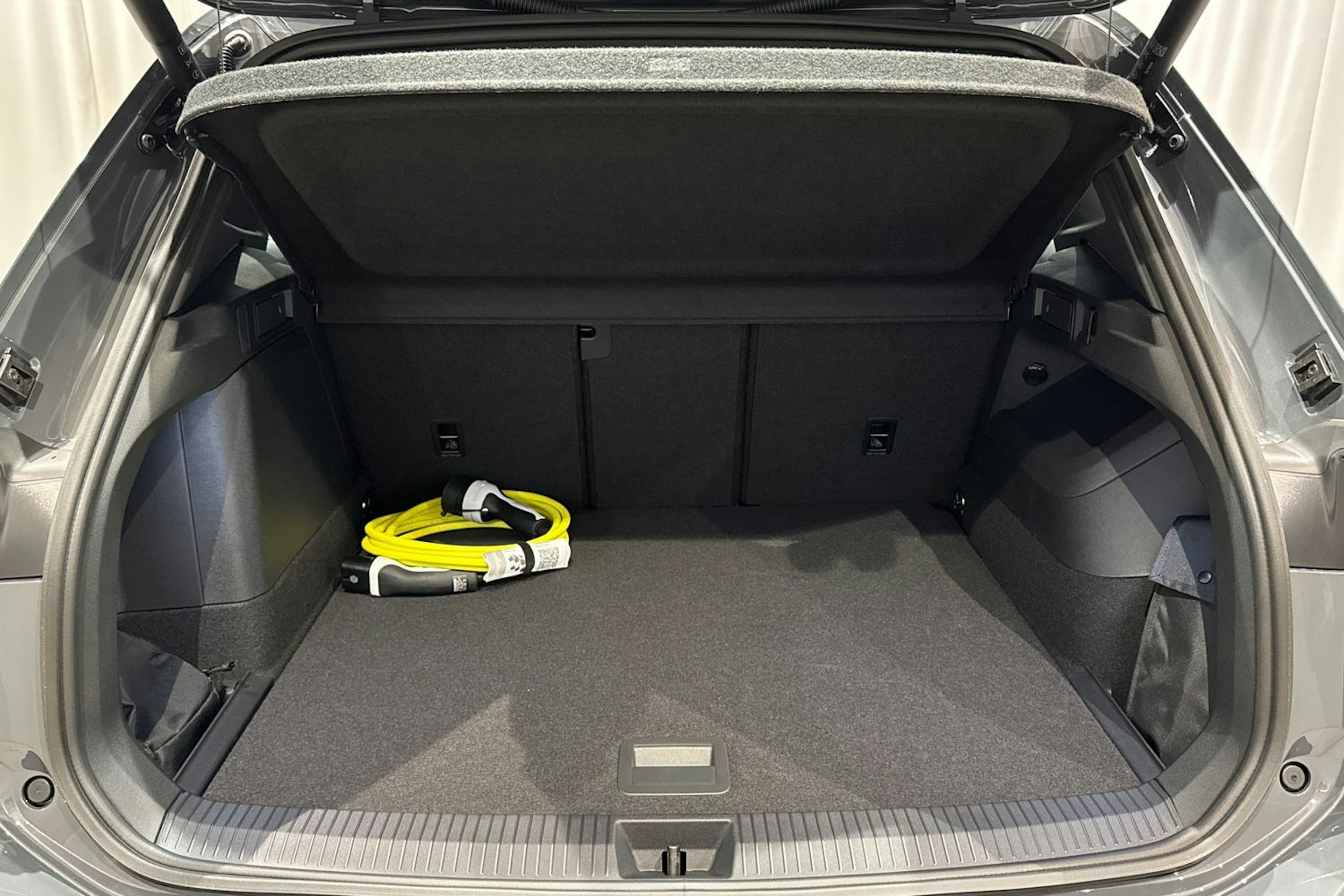 met. harmaa Volkswagen Tiguan 2025 kuva 11.