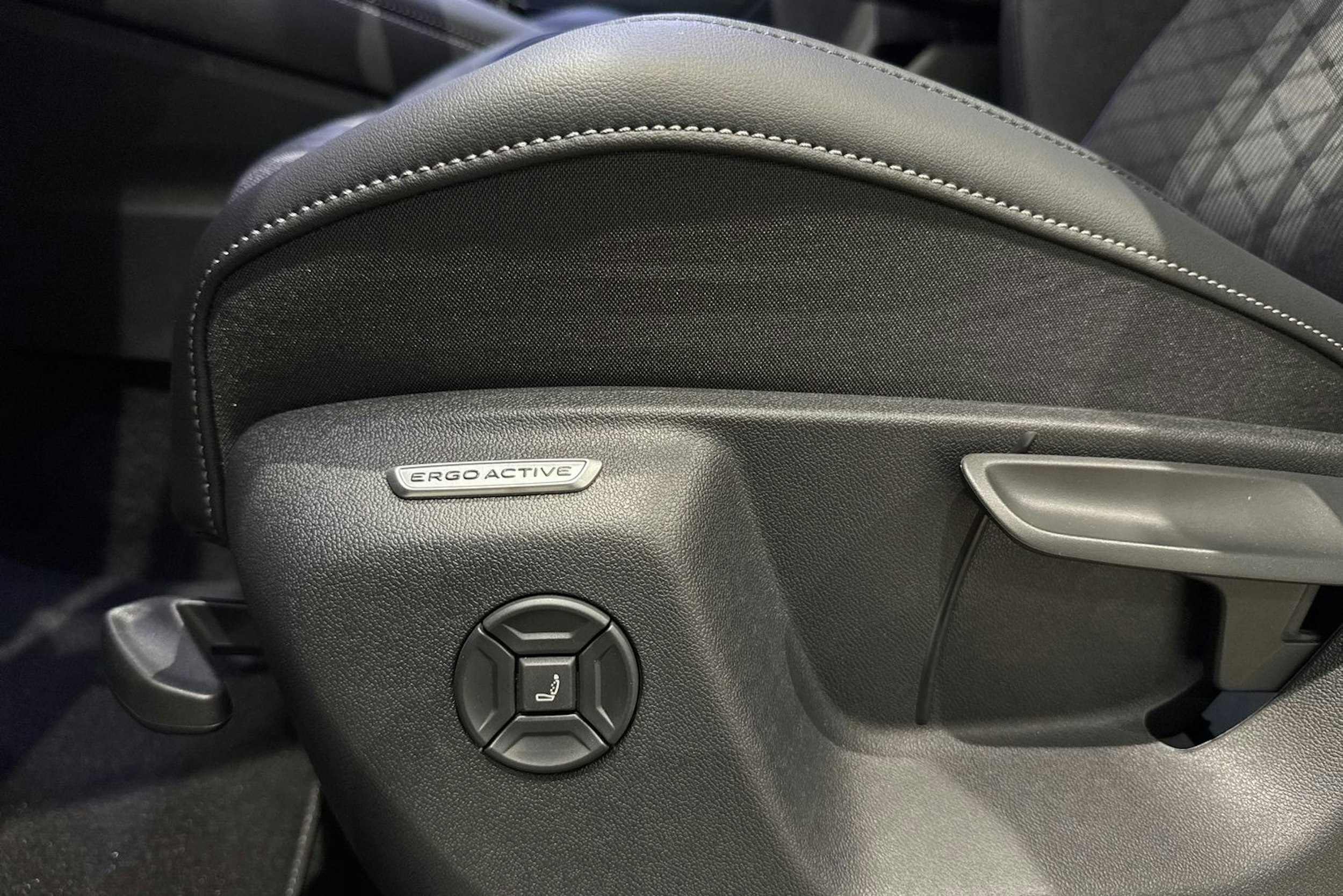 met. harmaa Volkswagen Tiguan 2025 kuva 15.