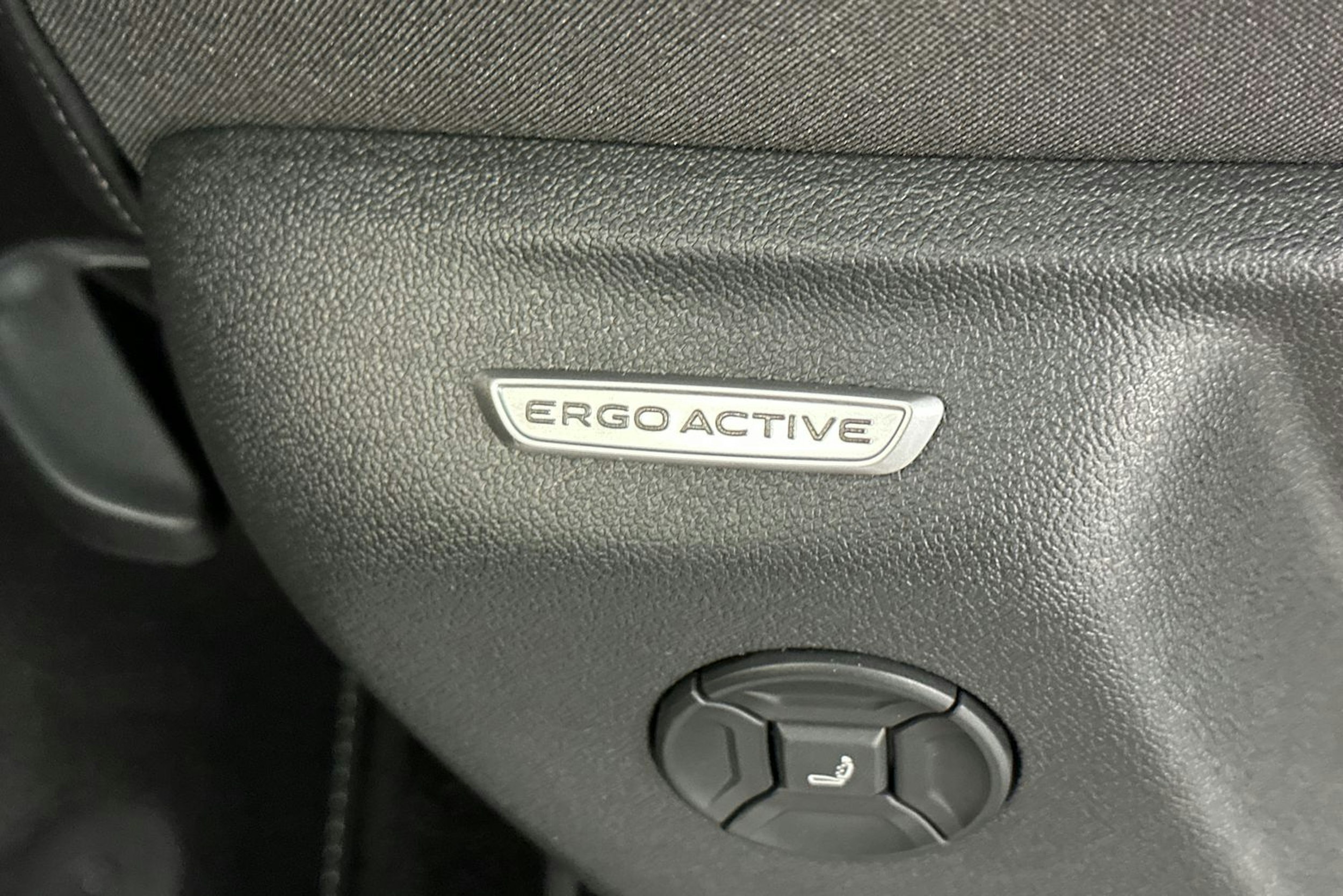 met. musta Volkswagen Tiguan 2025 kuva 19.