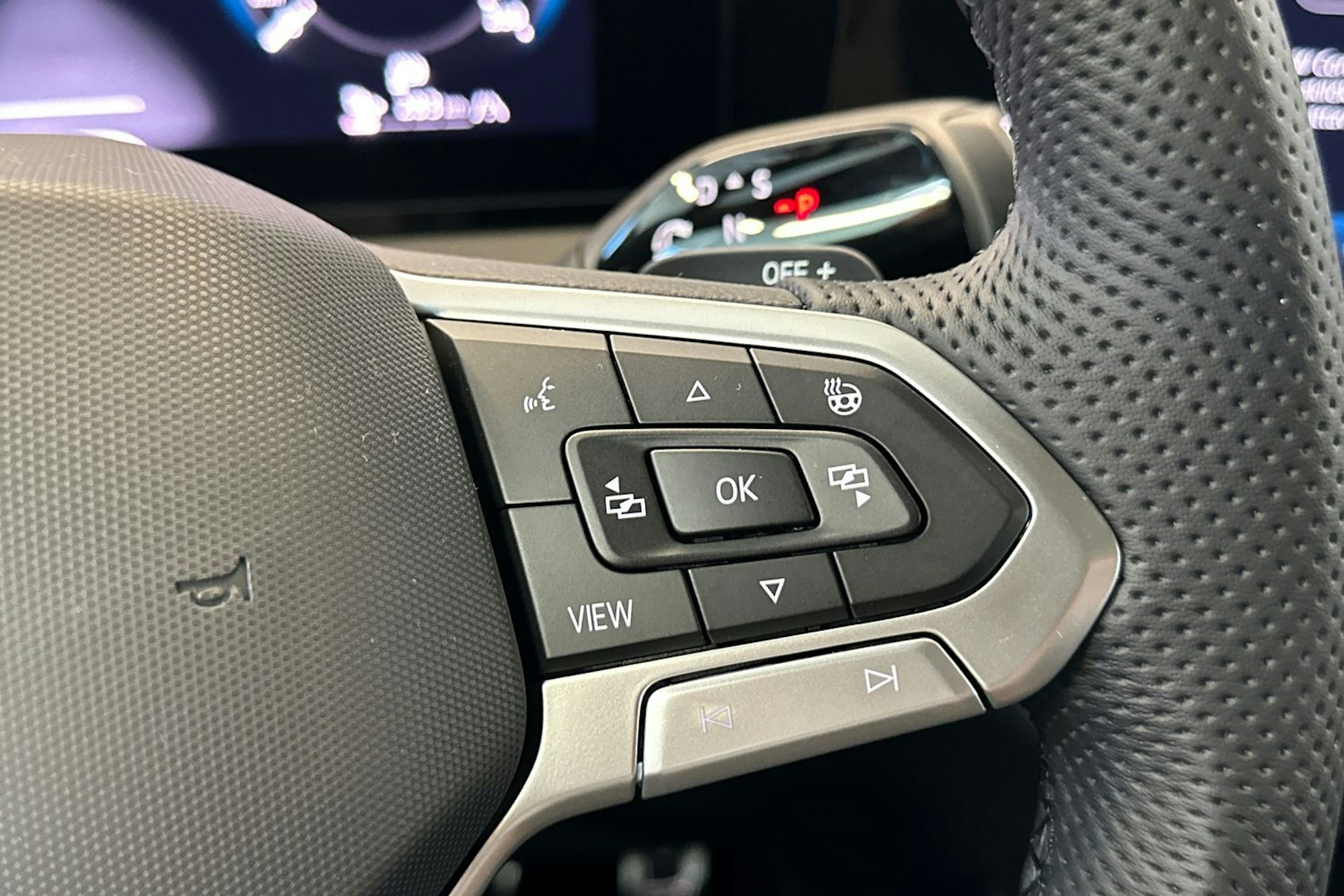 met. musta Volkswagen Tiguan 2025 kuva 21.