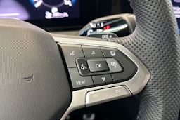 met. musta Volkswagen Tiguan 2025 kuva 21.