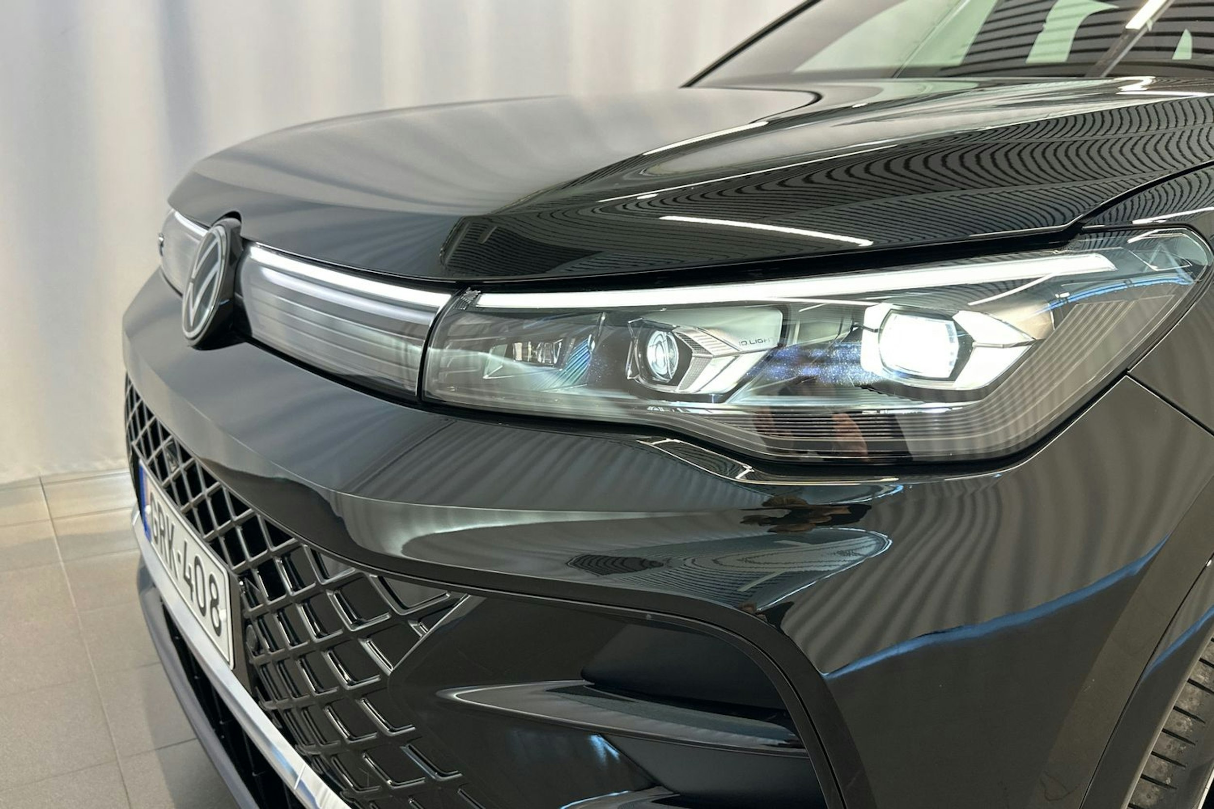 met. musta Volkswagen Tiguan 2025 kuva 36.