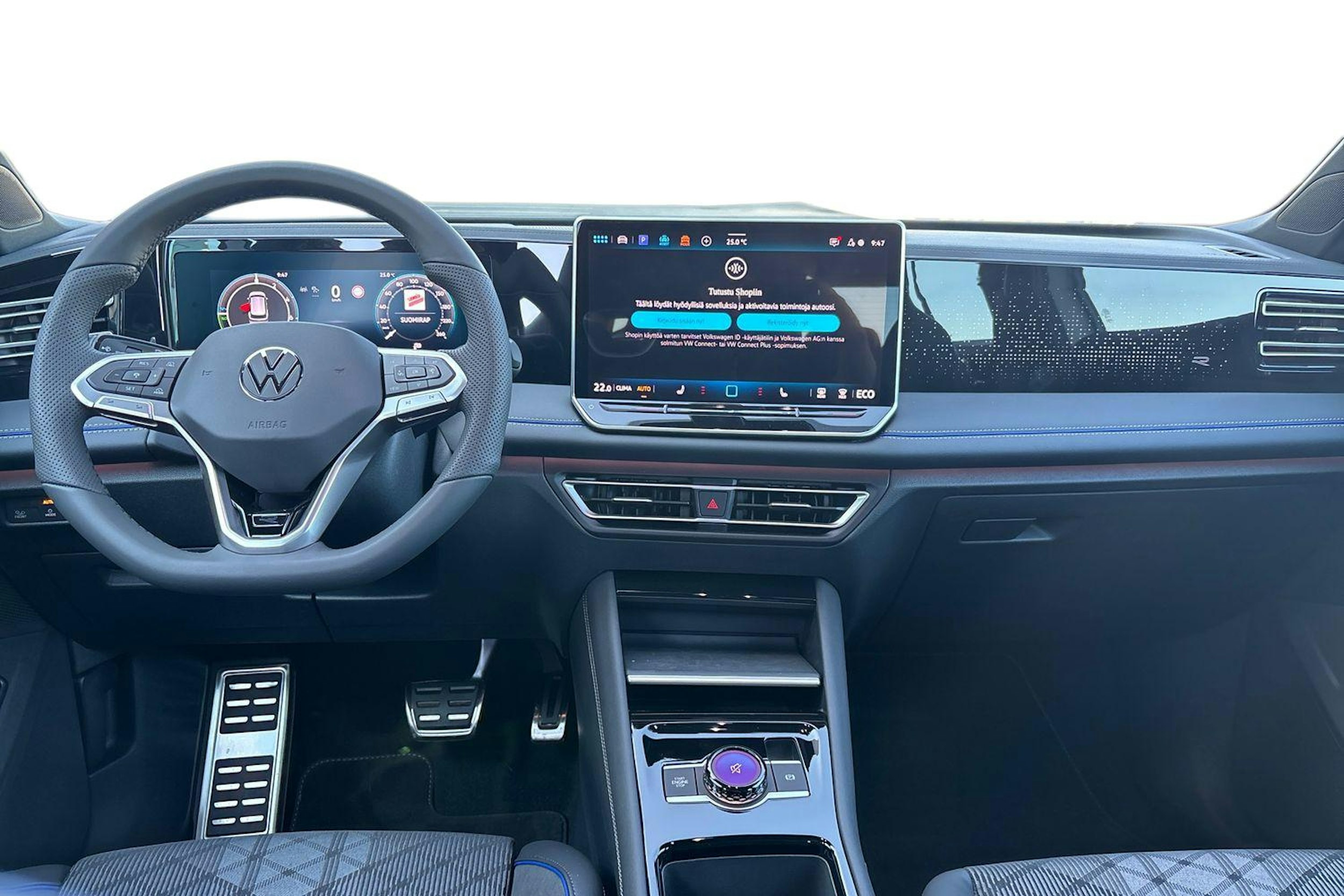 valkoinen Volkswagen Tiguan 2025 kuva 7.