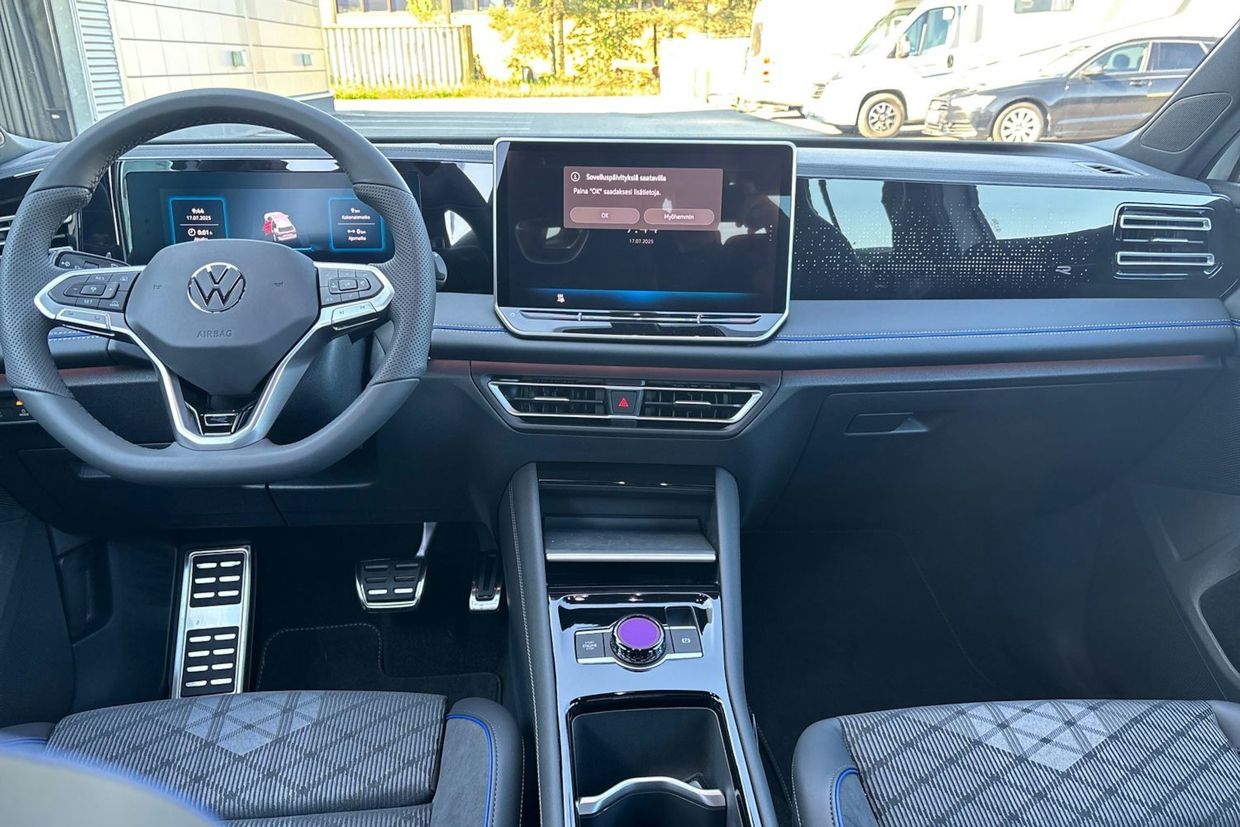 valkoinen Volkswagen Tiguan 2025 kuva 11.