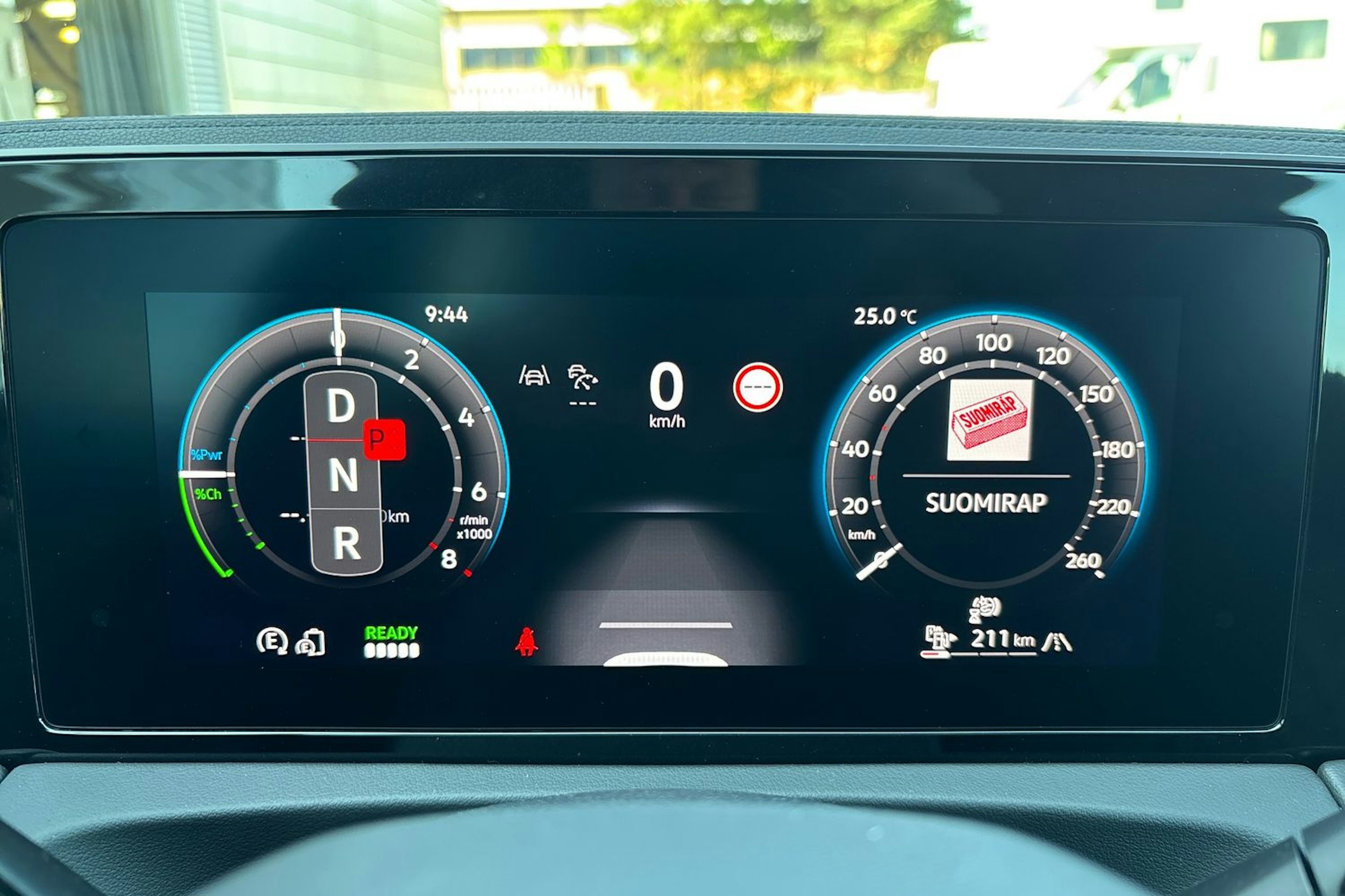 valkoinen Volkswagen Tiguan 2025 kuva 12.