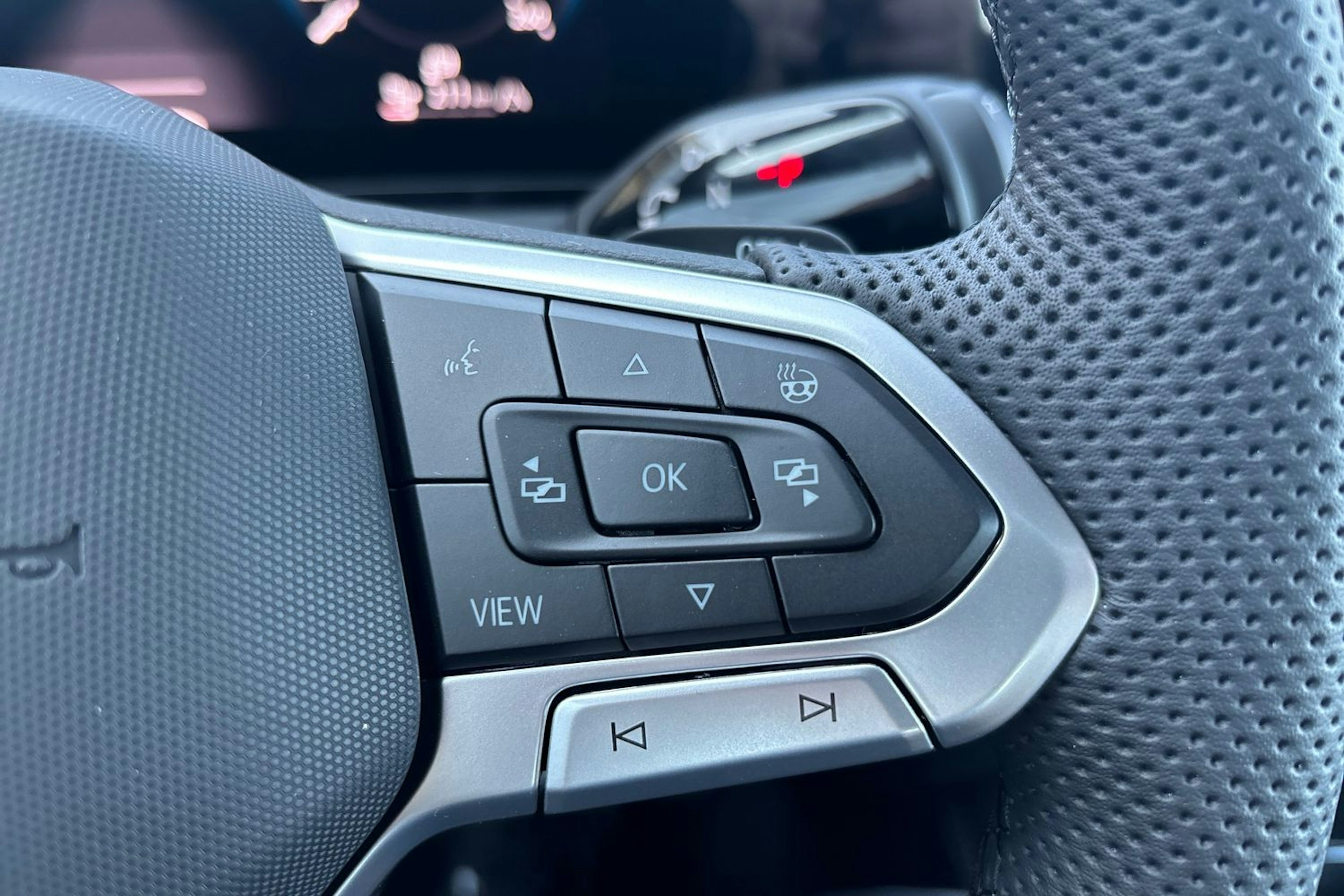 valkoinen Volkswagen Tiguan 2025 kuva 14.