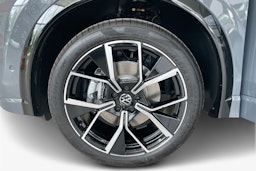 met. harmaa Volkswagen Tiguan 2025 kuva 9.
