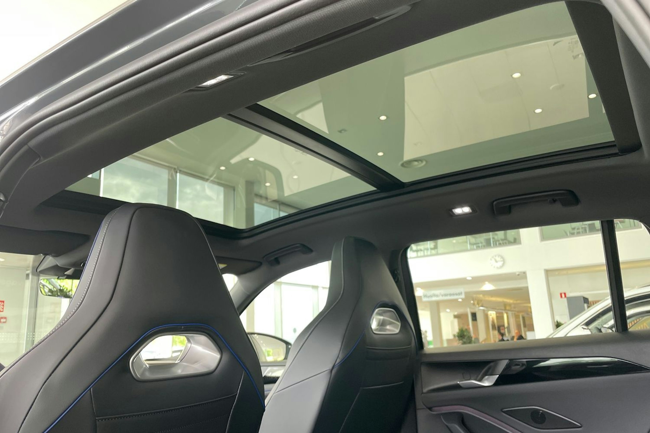 met. harmaa Volkswagen Tiguan 2025 kuva 11.