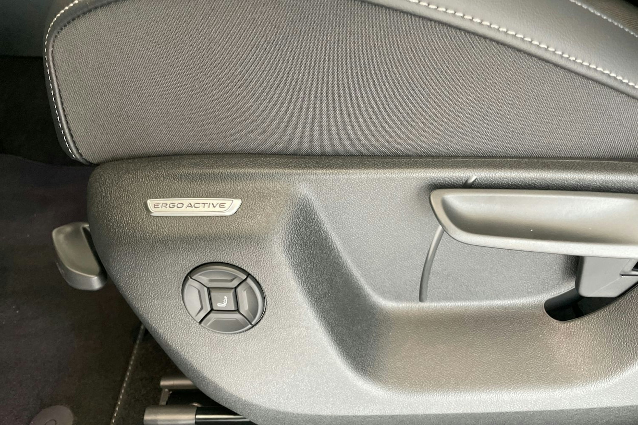 met. harmaa Volkswagen Tiguan 2025 kuva 12.