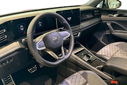 harmaa Volkswagen Tiguan 2025 kuva 6.