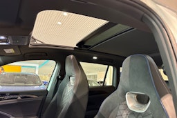 harmaa Volkswagen Tiguan 2025 kuva 13.