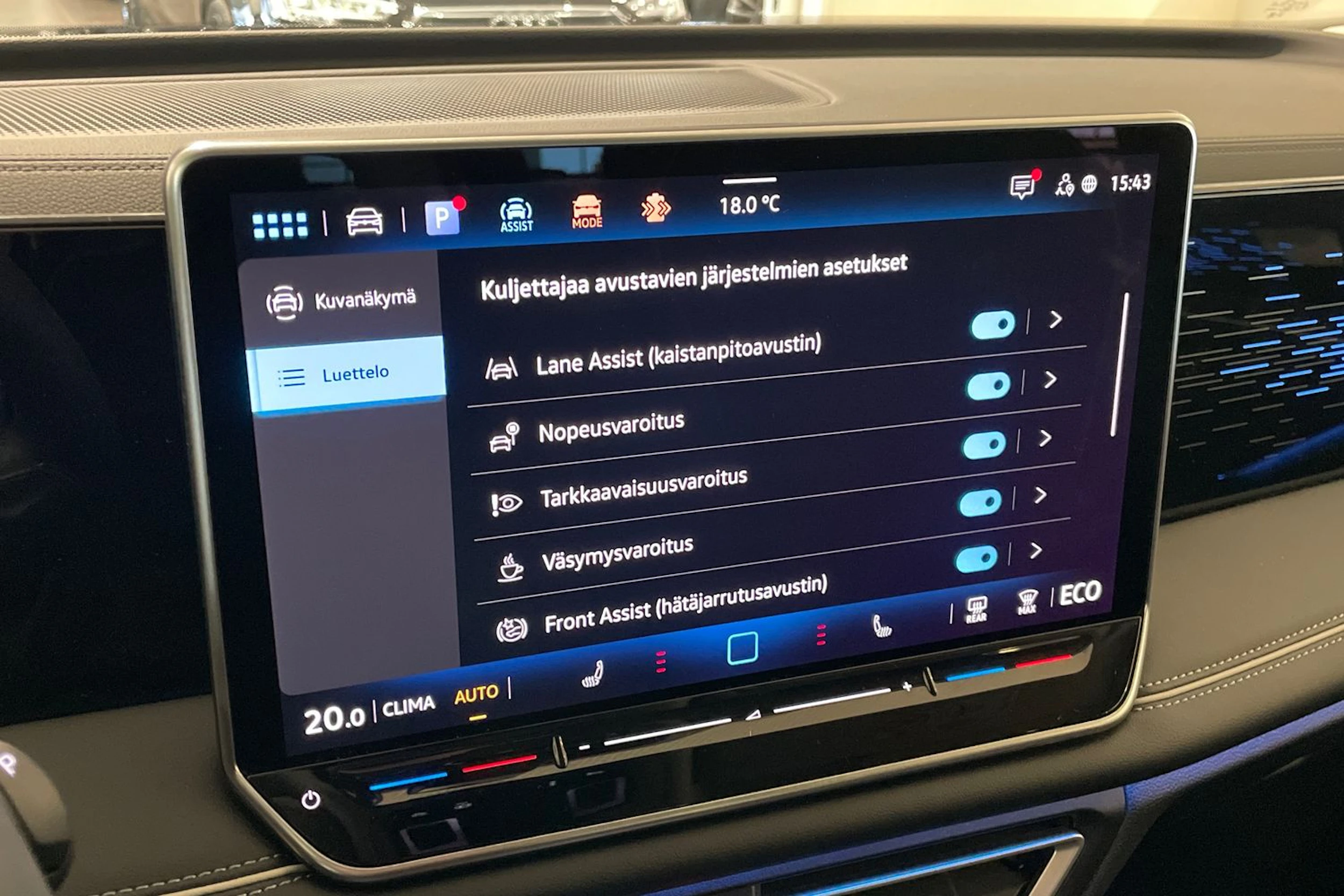 Sininen Volkswagen Tiguan 2025 kuva 17.