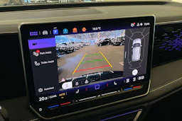 Sininen Volkswagen Tiguan 2025 kuva 22.