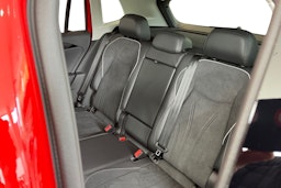 oranssi Volkswagen Tiguan 2025 kuva 8.