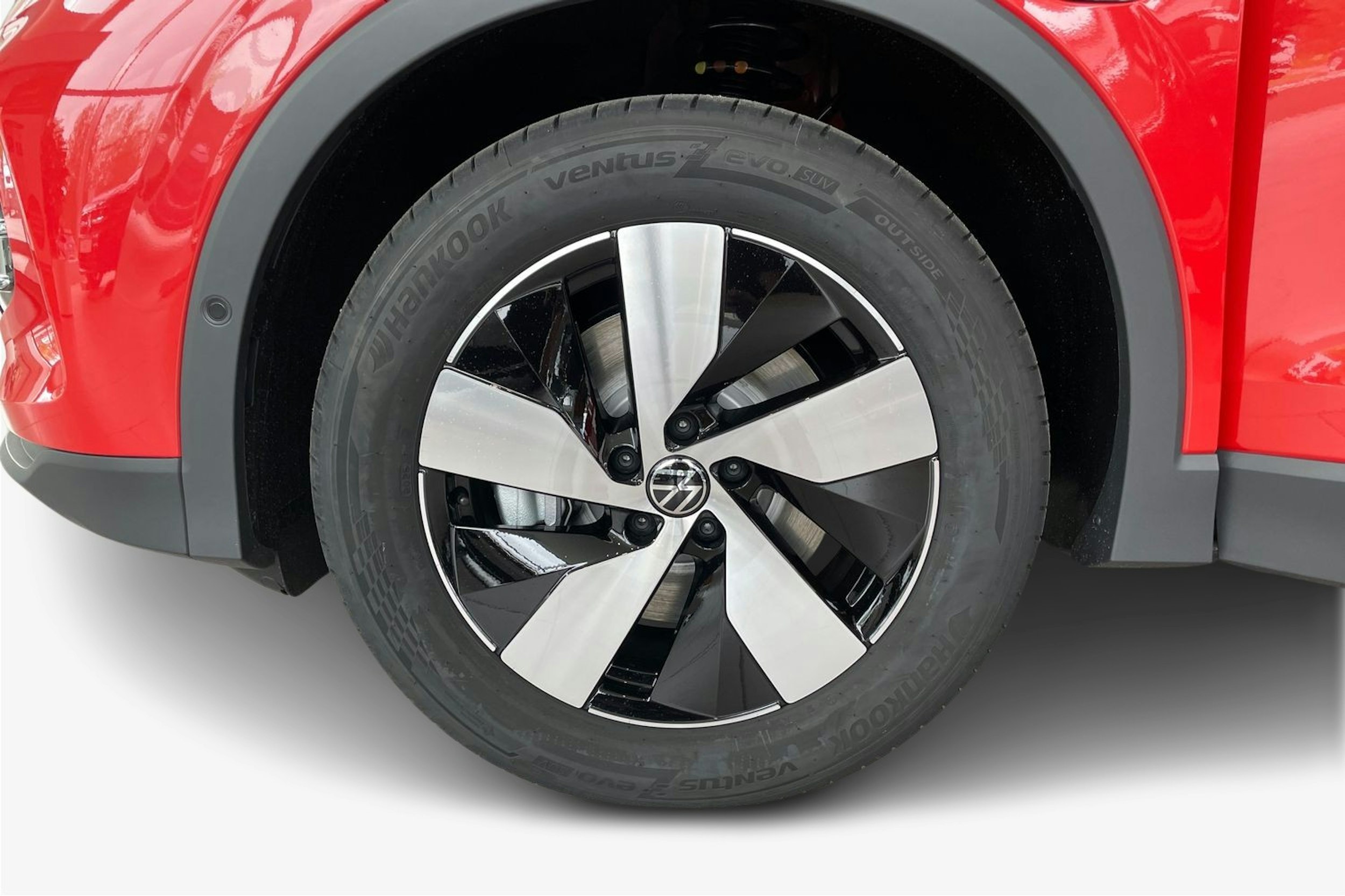 oranssi Volkswagen Tiguan 2025 kuva 9.