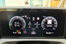 harmaa Volkswagen Tiguan 2025 kuva 15.