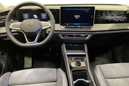 harmaa Volkswagen Tiguan 2025 kuva 7.