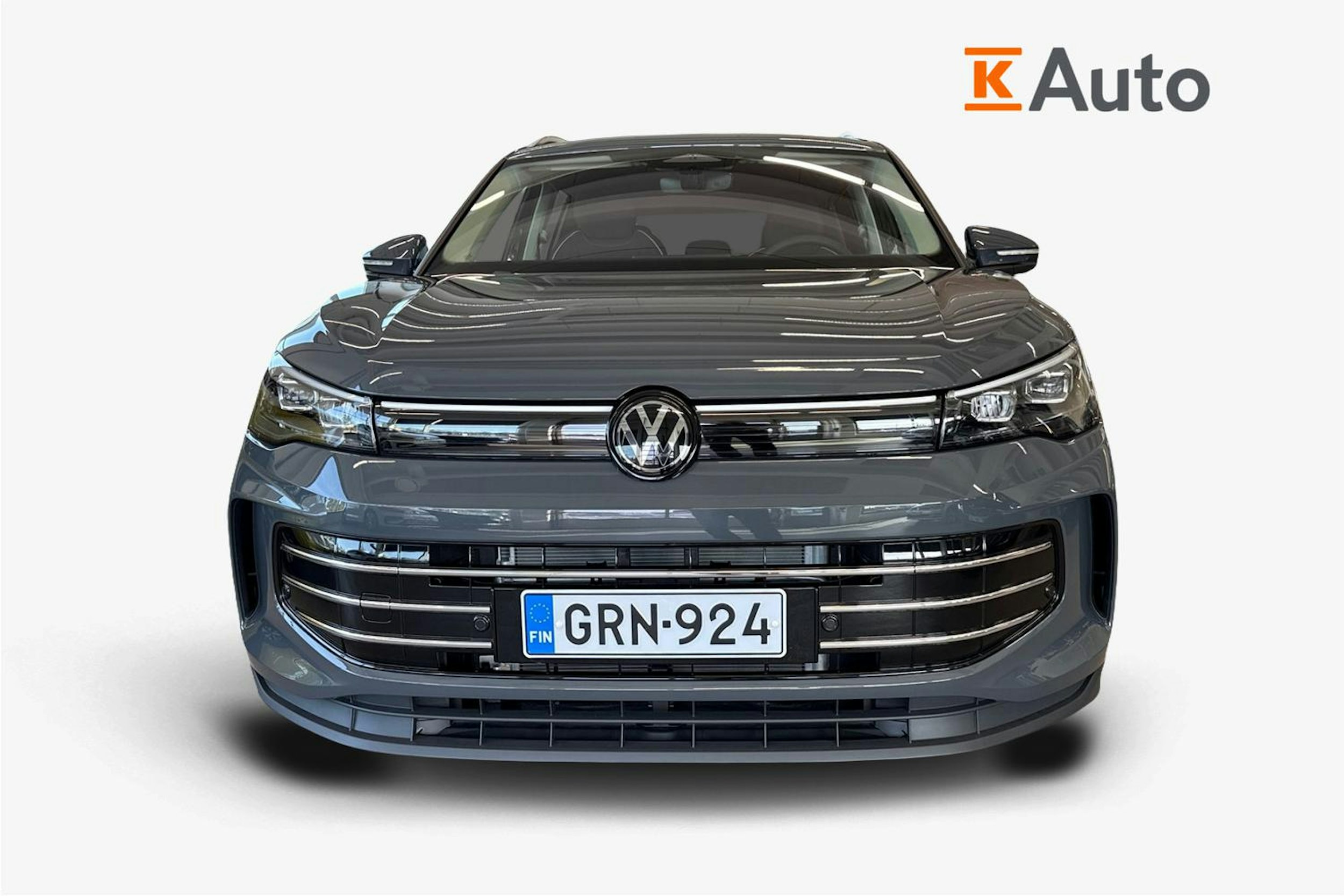 harmaa Volkswagen Tiguan 2025 kuva 4.
