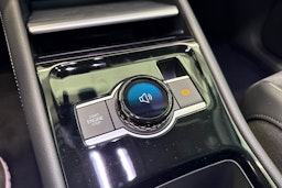 harmaa Volkswagen Tiguan 2025 kuva 13.