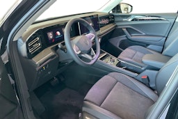 musta Volkswagen Tiguan 2025 kuva 6.