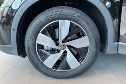 musta Volkswagen Tiguan 2025 kuva 9.