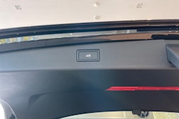 musta Volkswagen Tiguan 2025 kuva 12.