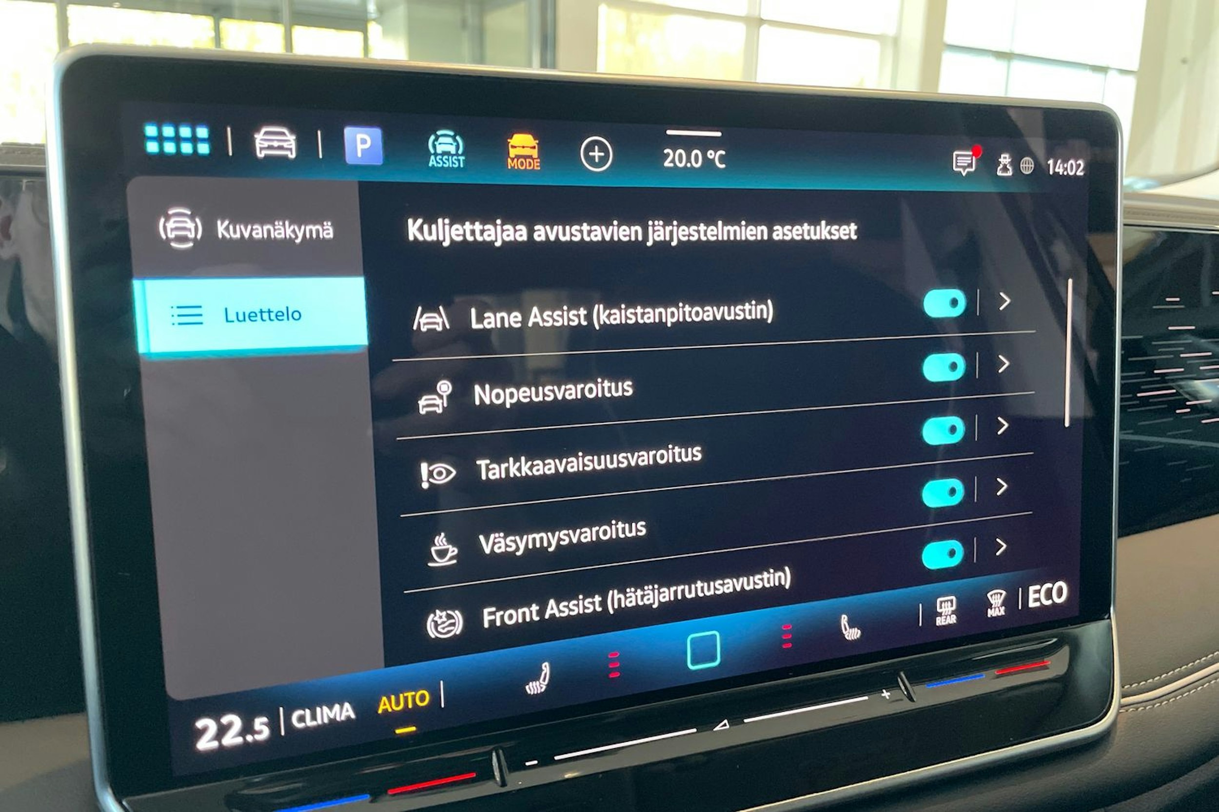 musta Volkswagen Tiguan 2025 kuva 15.